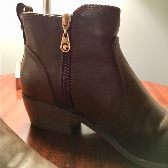 Women’s Guess Ankle Boots - Picture 3 of 4